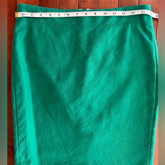 J. Crew Women's Green Pencil Skirt Size 2 - Picture 4 of 7